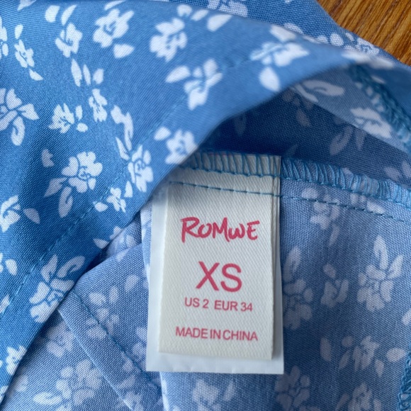 Blue Cropped Smocked Tank Top - Picture 7 of 7